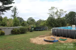 107 N Matthews St, Morganton, NC 28655 - Photo 27