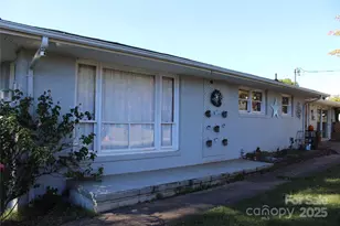 107 N Matthews St, Morganton, NC 28655 - Photo 1