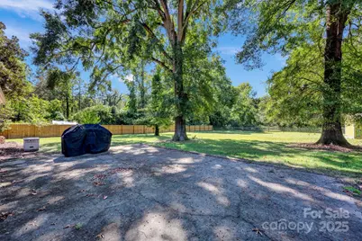 134 Birchwood Drive, Charlotte, NC 28214 - Photo 33