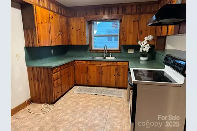 116 S White Street S, Marshville, NC 28103 - Photo 5