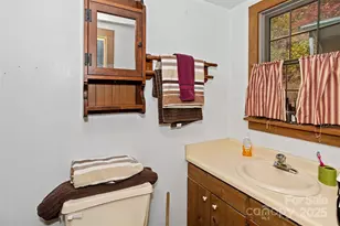 310 Log Gap Rd, Fairview, NC 28730 - Photo 29