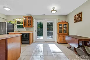 5 W Cove St, Weaverville, NC 28787 - Photo 11