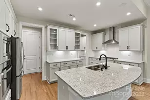 8439 Profit Ln, Charlotte, NC 28215 - Photo 15