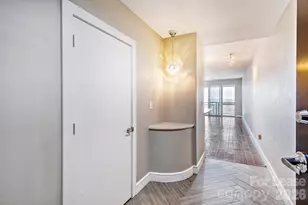 333 W Trade Street W, Charlotte, NC 28202 - Photo 17