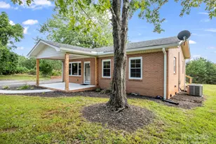 109 Avery Dr, Forest City, NC 28043 - Photo 5