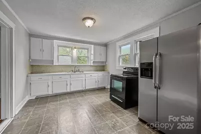 610 Watts Street, Albemarle, NC 28001 - Photo 25