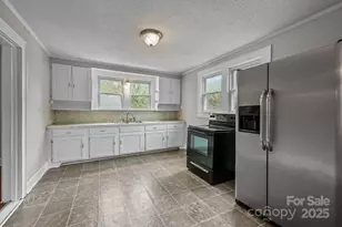 610 Watts St, Albemarle, NC 28001 - Photo 25