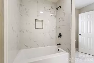 1421 Braveheart Ln, Charlotte, NC 28216 - Photo 23