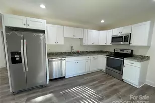 832 Sikes Ave, Wadesboro, NC 28170 - Photo 5