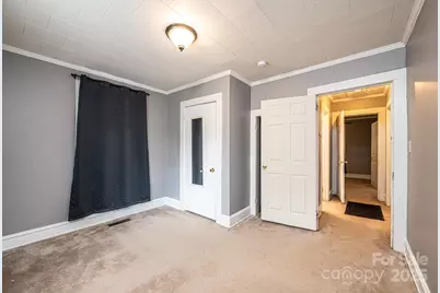 504 N Spring Avenue, Newton, NC 28658 - Photo 25