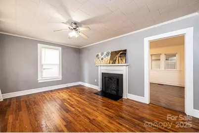 504 N Spring Avenue, Newton, NC 28658 - Photo 15