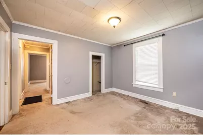 504 N Spring Avenue, Newton, NC 28658 - Photo 31