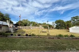 103 Magnolia Ave, Great Falls, SC 29055 - Photo 21