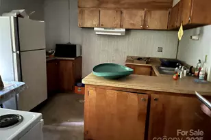 553 Bailey Rd, Asheville, NC 28806 - Photo 5