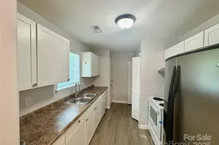 4617 Wind Chime Ct, Charlotte, NC 28208 - Photo 19