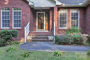 36014 Davis Dr, Albemarle, NC 28001 - Photo 3