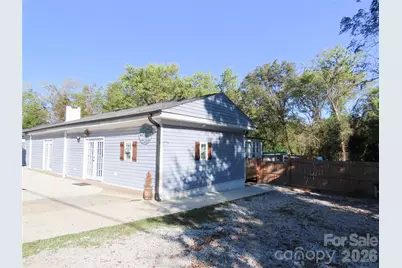 214 E Springs Street, Lancaster, SC 29720 - Photo 3