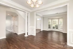 10119 Fieldstone Ct, Charlotte, NC 28269 - Photo 3