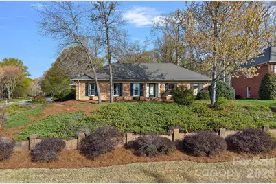 1001 Thistle Court, Charlotte, NC 28211 - Photo 1