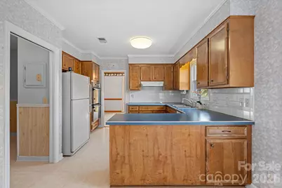 1001 Thistle Court, Charlotte, NC 28211 - Photo 5