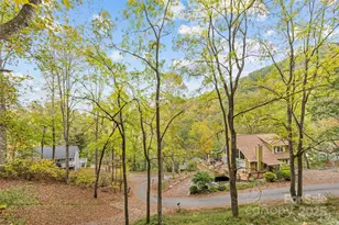 42 Greenview Dr, Maggie Valley, NC 28751 - Photo 5