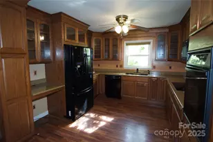 6201 Eagle Peak Dr, Charlotte, NC 28214 - Photo 3