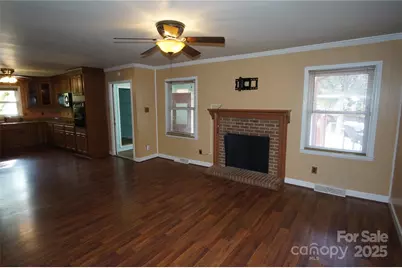 6201 Eagle Peak Drive, Charlotte, NC 28214 - Photo 5