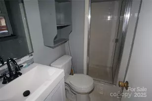 6201 Eagle Peak Dr, Charlotte, NC 28214 - Photo 13