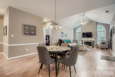 8406 Highland Glen Drive, Charlotte, NC 28269 - Photo 3