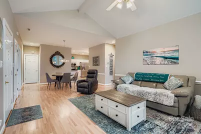 8406 Highland Glen Drive, Charlotte, NC 28269 - Photo 5