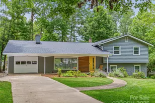 30 S Oak Forest Dr, Asheville, NC 28803 - Photo 1