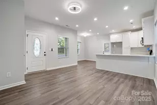 5145 Grafton Dr, Charlotte, NC 28215 - Photo 1