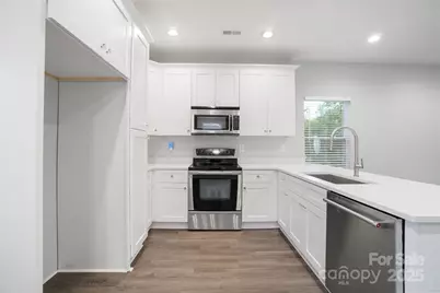 5145 Grafton Drive, Charlotte, NC 28215 - Photo 5