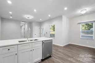 5145 Grafton Dr, Charlotte, NC 28215 - Photo 9