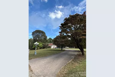 2534 44th Avenue NE, Hickory, NC 28601 - Photo 15