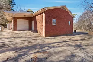 2534 44th Ave NE, Hickory, NC 28601 - Photo 13