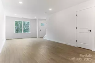 121 18th St NW, Hickory, NC 28601 - Photo 5