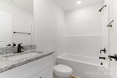 121 18th Street NW #2, Hickory, NC 28601 - Photo 9