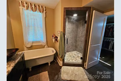 355 S College Avenue, Newton, NC 28658 - Photo 39