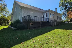 355 S College Ave, Newton, NC 28658 - Photo 47