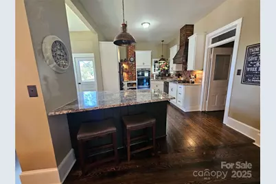 355 S College Avenue, Newton, NC 28658 - Photo 11