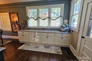 355 S College Ave, Newton, NC 28658 - Photo 17