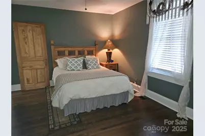 355 S College Avenue, Newton, NC 28658 - Photo 41