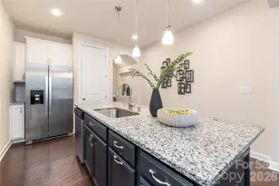 9320 Glenburn Ln, Charlotte, NC 28278 - Photo 9