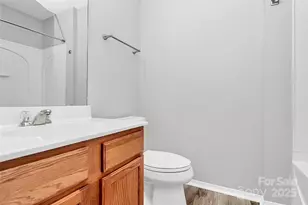 8436 Redding Glen Ave, Charlotte, NC 28216 - Photo 13