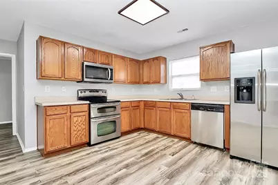 8436 Redding Glen Avenue, Charlotte, NC 28216 - Photo 9