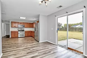 8436 Redding Glen Ave, Charlotte, NC 28216 - Photo 7