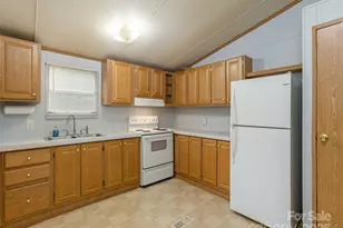 81 Mt Airy Rd, Marshall, NC 28753 - Photo 7