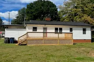 702 Woods Dr, Statesville, NC 28677 - Photo 15