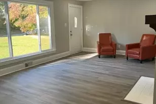 702 Woods Dr, Statesville, NC 28677 - Photo 1